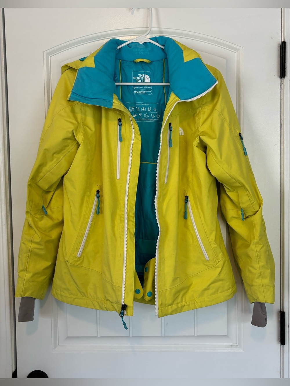 The North Face Women's Yellow Summit Series Jacket Size Medium